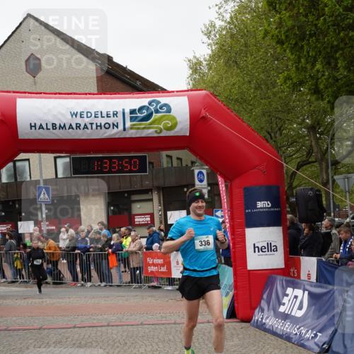 04.05.2025 - 8. Wedeler Halbmarathon Felixshl http://msf.ph/oto/7817834 04.05.2025 11:33:48 Ziel 336, 916, 1134 meine-sportfotos.de