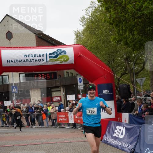 04.05.2025 - 8. Wedeler Halbmarathon Felixshl http://msf.ph/oto/7817836 04.05.2025 11:33:49 Ziel 336, 700, 703 meine-sportfotos.de