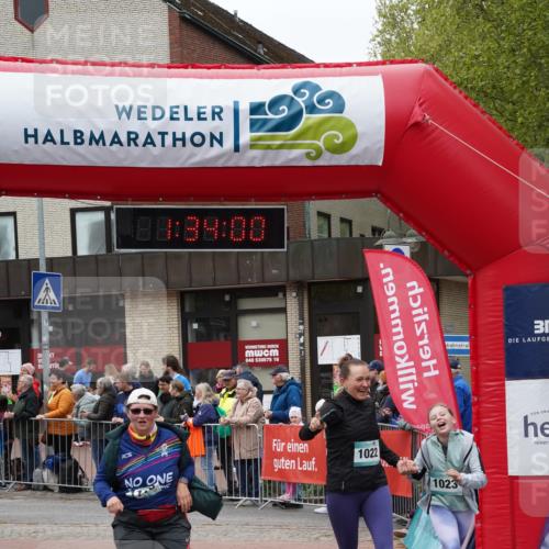04.05.2025 - 8. Wedeler Halbmarathon Felixshl http://msf.ph/oto/7817852 04.05.2025 11:33:58 Ziel 700, 703, 1022, 1023, 1116 meine-sportfotos.de