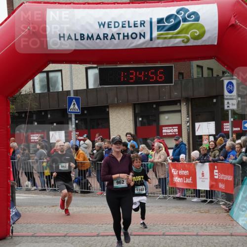 04.05.2025 - 8. Wedeler Halbmarathon Felixshl http://msf.ph/oto/7817920 04.05.2025 11:34:54 Ziel 662, 793, 962, 1103 meine-sportfotos.de