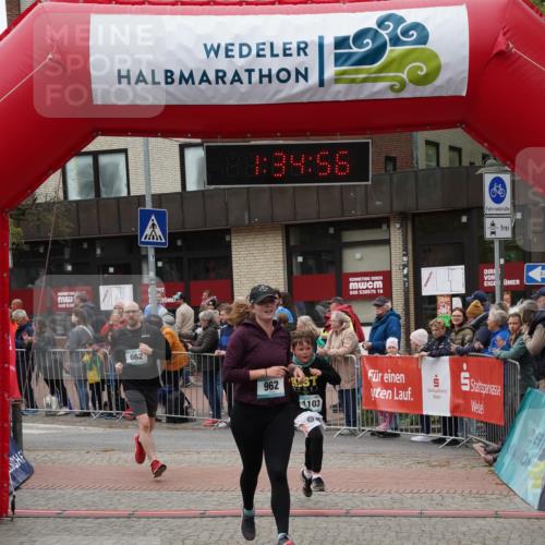 04.05.2025 - 8. Wedeler Halbmarathon Felixshl http://msf.ph/oto/7817921 04.05.2025 11:34:54 Ziel 662, 793, 962, 1103 meine-sportfotos.de