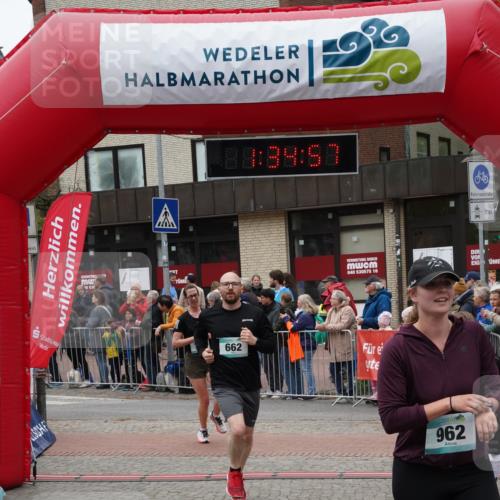 04.05.2025 - 8. Wedeler Halbmarathon Felixshl http://msf.ph/oto/7817925 04.05.2025 11:34:55 Ziel 662, 793, 962, 1103 meine-sportfotos.de
