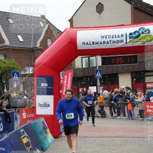 04.05.2025 - 8. Wedeler Halbmarathon Felixshl http://msf.ph/oto/7817948 04.05.2025 11:35:09 Ziel 679, 1164 meine-sportfotos.de