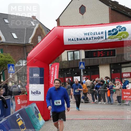 04.05.2025 - 8. Wedeler Halbmarathon Felixshl http://msf.ph/oto/7817949 04.05.2025 11:35:09 Ziel 679, 1164 meine-sportfotos.de