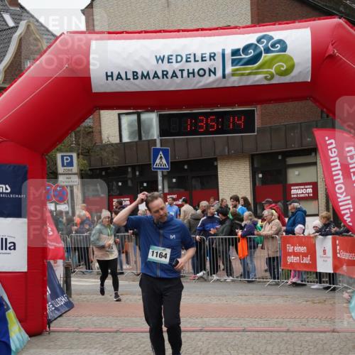 04.05.2025 - 8. Wedeler Halbmarathon Felixshl http://msf.ph/oto/7817957 04.05.2025 11:35:12 Ziel 679, 732, 1029, 1164 meine-sportfotos.de