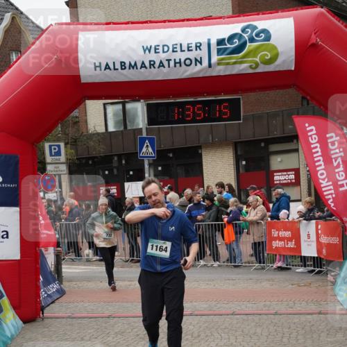 04.05.2025 - 8. Wedeler Halbmarathon Felixshl http://msf.ph/oto/7817959 04.05.2025 11:35:13 Ziel 353, 679, 732, 1029, 1164 meine-sportfotos.de