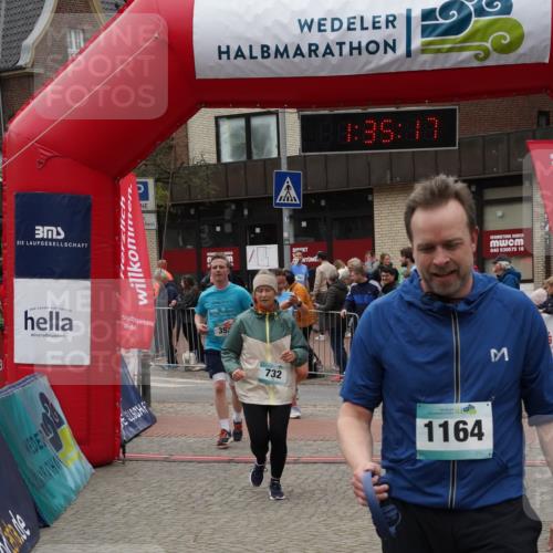 04.05.2025 - 8. Wedeler Halbmarathon Felixshl http://msf.ph/oto/7817961 04.05.2025 11:35:15 Ziel 353, 732, 917, 1029, 1164 meine-sportfotos.de