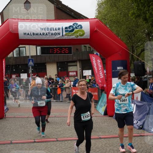 04.05.2025 - 8. Wedeler Halbmarathon Felixshl http://msf.ph/oto/7817977 04.05.2025 11:35:24 Ziel 226, 603, 1091, 1121, 1152, 1209 meine-sportfotos.de