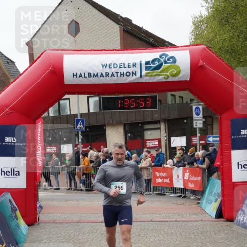 04.05.2025 - 8. Wedeler Halbmarathon Felixshl http://msf.ph/oto/7818029 04.05.2025 11:35:51 Ziel 259, 775 meine-sportfotos.de