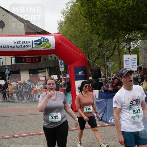 04.05.2025 - 8. Wedeler Halbmarathon Felixshl http://msf.ph/oto/7818052 04.05.2025 11:36:03 Ziel 115, 245, 411, 533, 645, 715, 892 meine-sportfotos.de