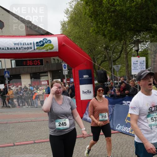 04.05.2025 - 8. Wedeler Halbmarathon Felixshl http://msf.ph/oto/7818053 04.05.2025 11:36:03 Ziel 115, 245, 411, 533, 645, 715, 892 meine-sportfotos.de