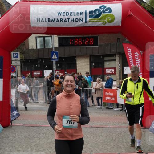 04.05.2025 - 8. Wedeler Halbmarathon Felixshl http://msf.ph/oto/7818071 04.05.2025 11:36:26 Ziel 31, 305, 397, 563, 666, 767, 776, 815, 831 meine-sportfotos.de