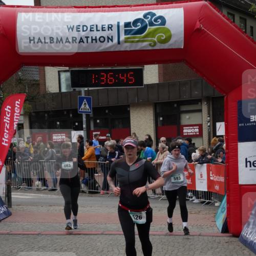 04.05.2025 - 8. Wedeler Halbmarathon Felixshl http://msf.ph/oto/7818099 04.05.2025 11:36:43 Ziel 526, 593, 663 meine-sportfotos.de