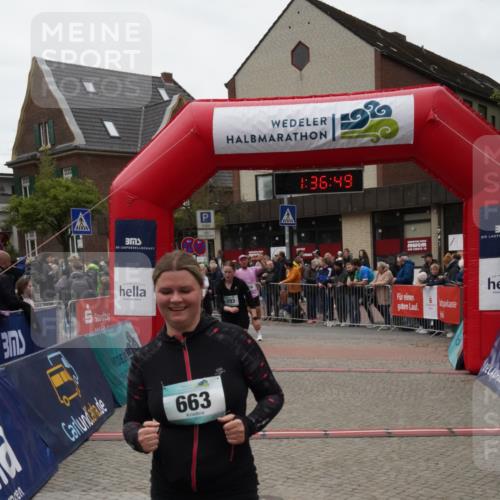 04.05.2025 - 8. Wedeler Halbmarathon Felixshl http://msf.ph/oto/7818109 04.05.2025 11:36:47 Ziel 290, 393, 526, 593, 663, 1048 meine-sportfotos.de