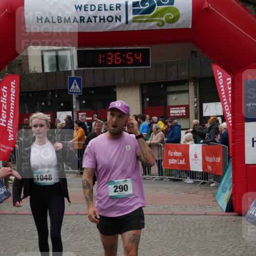04.05.2025 - 8. Wedeler Halbmarathon Felixshl http://msf.ph/oto/7818117 04.05.2025 11:36:52 Ziel 290, 393, 1020, 1048 meine-sportfotos.de