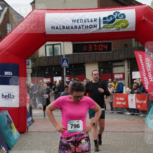 04.05.2025 - 8. Wedeler Halbmarathon Felixshl http://msf.ph/oto/7818130 04.05.2025 11:37:02 Ziel 25, 30, 594, 654, 796, 1028, 1109, 1141 meine-sportfotos.de