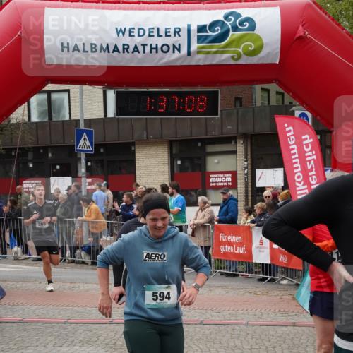 04.05.2025 - 8. Wedeler Halbmarathon Felixshl http://msf.ph/oto/7818138 04.05.2025 11:37:06 Ziel 265, 594, 654, 1028, 1141 meine-sportfotos.de