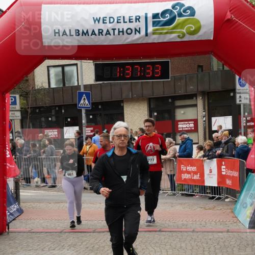 04.05.2025 - 8. Wedeler Halbmarathon Felixshl http://msf.ph/oto/7818169 04.05.2025 11:37:31 Ziel 777, 806, 889, 961, 1000, 1165 meine-sportfotos.de