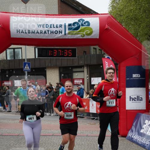04.05.2025 - 8. Wedeler Halbmarathon Felixshl http://msf.ph/oto/7818173 04.05.2025 11:37:33 Ziel 777, 806, 889, 961, 1000, 1165 meine-sportfotos.de