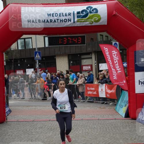 04.05.2025 - 8. Wedeler Halbmarathon Felixshl http://msf.ph/oto/7818193 04.05.2025 11:37:41 Ziel 436, 672, 1175 meine-sportfotos.de