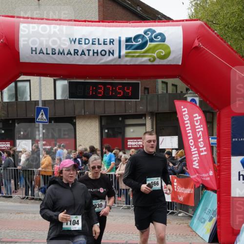 04.05.2025 - 8. Wedeler Halbmarathon Felixshl http://msf.ph/oto/7818203 04.05.2025 11:37:52 Ziel 82, 147, 164, 374, 466, 752, 930, 1104 meine-sportfotos.de
