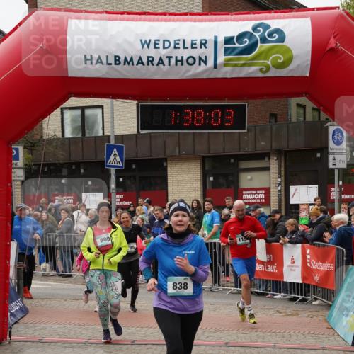 04.05.2025 - 8. Wedeler Halbmarathon Felixshl http://msf.ph/oto/7818215 04.05.2025 11:38:01 Ziel 86, 794, 795, 800, 838, 1194 meine-sportfotos.de