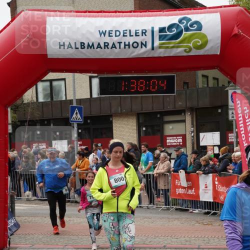 04.05.2025 - 8. Wedeler Halbmarathon Felixshl http://msf.ph/oto/7818217 04.05.2025 11:38:02 Ziel 86, 794, 795, 800, 838, 1194 meine-sportfotos.de