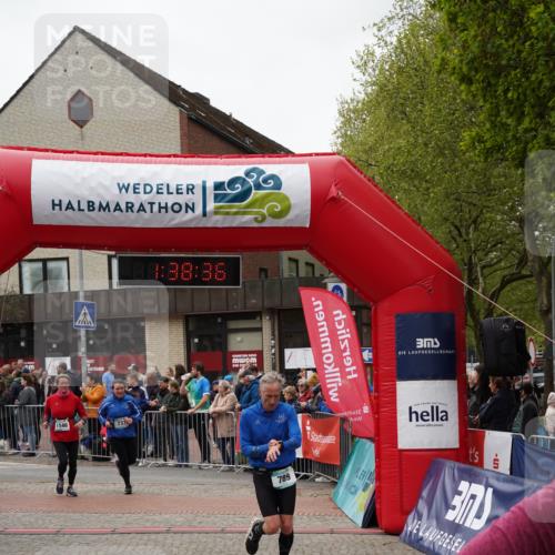 04.05.2025 - 8. Wedeler Halbmarathon Felixshl http://msf.ph/oto/7818290 04.05.2025 11:38:34 Ziel 737, 789, 971, 1146 meine-sportfotos.de