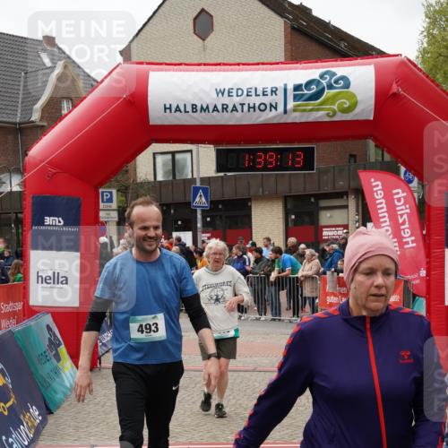 04.05.2025 - 8. Wedeler Halbmarathon Felixshl http://msf.ph/oto/7818362 04.05.2025 11:39:11 Ziel 73, 493, 496, 592, 648, 835, 1047, 1049 meine-sportfotos.de