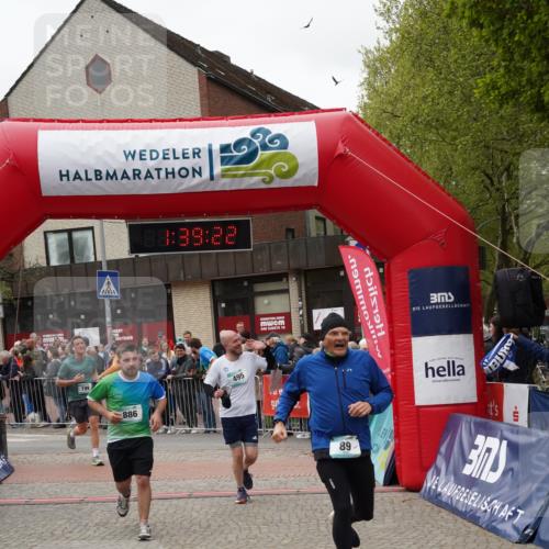 04.05.2025 - 8. Wedeler Halbmarathon Felixshl http://msf.ph/oto/7818371 04.05.2025 11:39:20 Ziel 89, 199, 495, 607, 648, 886 meine-sportfotos.de