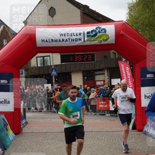 04.05.2025 - 8. Wedeler Halbmarathon Felixshl http://msf.ph/oto/7818374 04.05.2025 11:39:21 Ziel 89, 199, 495, 607, 886 meine-sportfotos.de