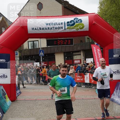 04.05.2025 - 8. Wedeler Halbmarathon Felixshl http://msf.ph/oto/7818376 04.05.2025 11:39:21 Ziel 89, 199, 495, 607, 886 meine-sportfotos.de