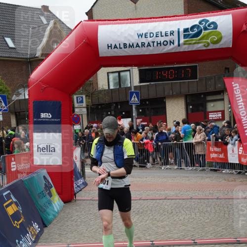 04.05.2025 - 8. Wedeler Halbmarathon Felixshl http://msf.ph/oto/7818444 04.05.2025 11:40:15 Ziel 69, 1001 meine-sportfotos.de