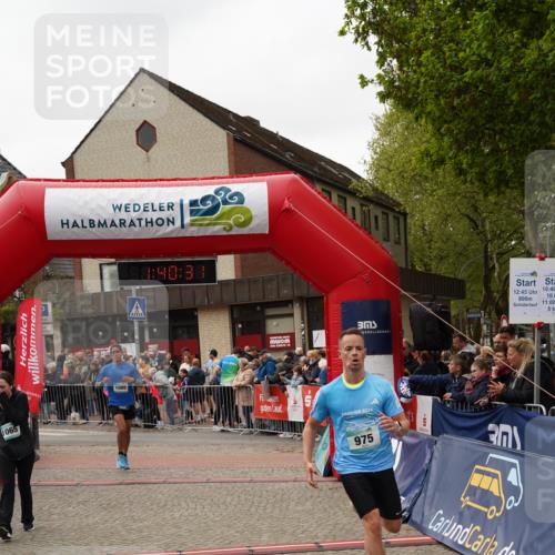04.05.2025 - 8. Wedeler Halbmarathon Felixshl http://msf.ph/oto/7818461 04.05.2025 11:40:29 Ziel 975, 1009, 1065, 1085 meine-sportfotos.de