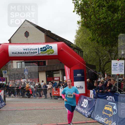 04.05.2025 - 8. Wedeler Halbmarathon Felixshl http://msf.ph/oto/7818472 04.05.2025 11:40:34 Ziel 975, 1009, 1085 meine-sportfotos.de