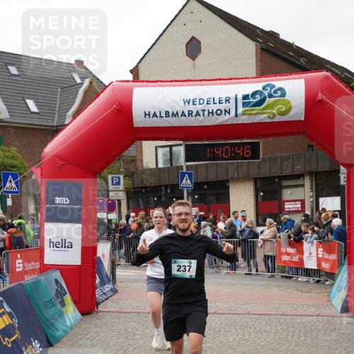 04.05.2025 - 8. Wedeler Halbmarathon Felixshl http://msf.ph/oto/7818490 04.05.2025 11:40:44 Ziel 163, 237, 779 meine-sportfotos.de