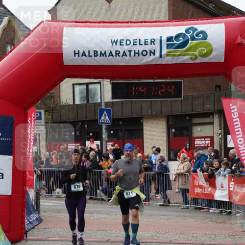 04.05.2025 - 8. Wedeler Halbmarathon Felixshl http://msf.ph/oto/7818531 04.05.2025 11:41:22 Ziel 132, 314, 864, 870, 871, 950 meine-sportfotos.de