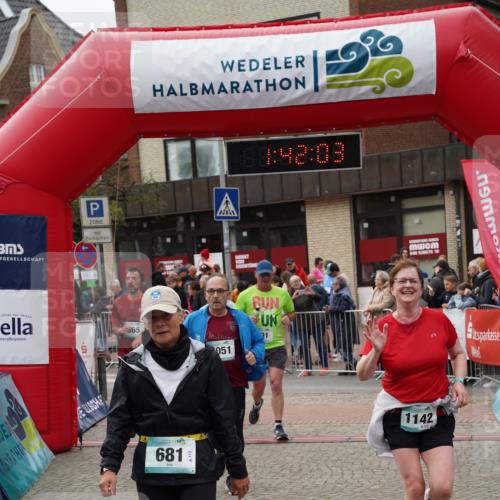 04.05.2025 - 8. Wedeler Halbmarathon Felixshl http://msf.ph/oto/7818589 04.05.2025 11:42:01 Ziel 191, 365, 389, 680, 681, 1051, 1142 meine-sportfotos.de