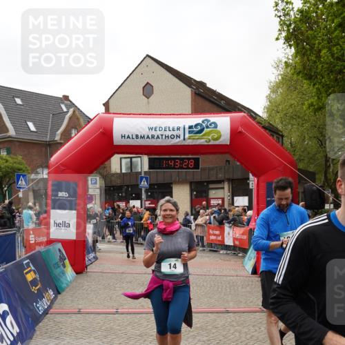 04.05.2025 - 8. Wedeler Halbmarathon Felixshl http://msf.ph/oto/7818706 04.05.2025 11:43:26 Ziel 14, 210, 298, 1066, 1067 meine-sportfotos.de