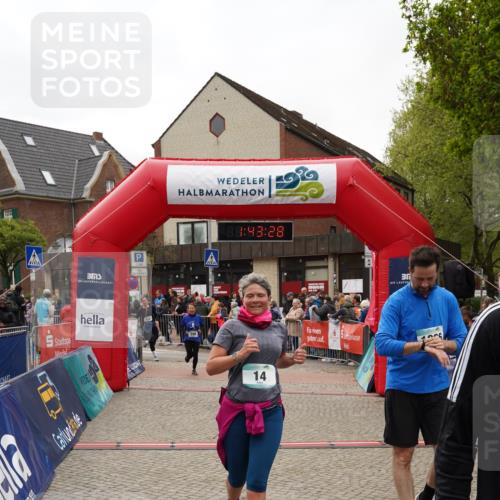 04.05.2025 - 8. Wedeler Halbmarathon Felixshl http://msf.ph/oto/7818707 04.05.2025 11:43:26 Ziel 14, 210, 298, 1066, 1067 meine-sportfotos.de