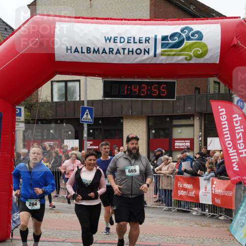 04.05.2025 - 8. Wedeler Halbmarathon Felixshl http://msf.ph/oto/7818756 04.05.2025 11:43:53 Ziel 10, 109, 264, 587, 665, 667, 854 meine-sportfotos.de