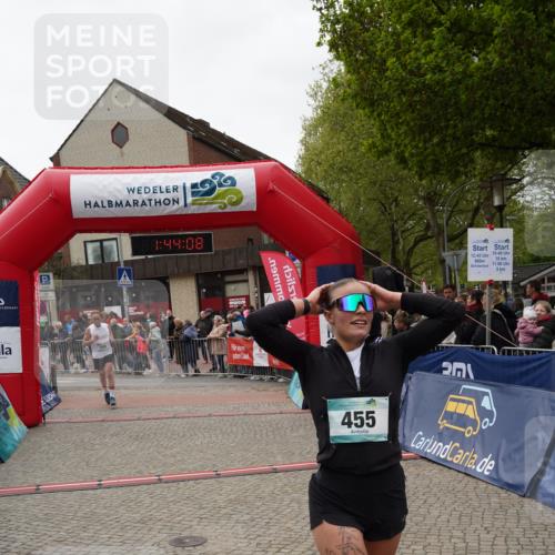 04.05.2025 - 8. Wedeler Halbmarathon Felixshl http://msf.ph/oto/7818785 04.05.2025 11:44:06 Ziel 455, 558 meine-sportfotos.de
