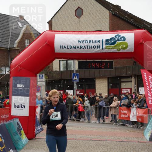 04.05.2025 - 8. Wedeler Halbmarathon Felixshl http://msf.ph/oto/7818798 04.05.2025 11:44:19 Ziel 2, 22, 756 meine-sportfotos.de