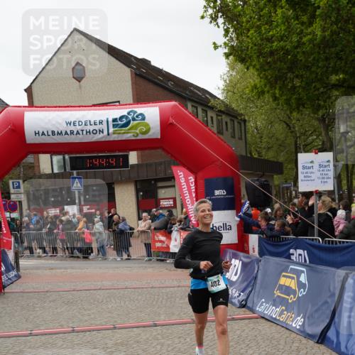04.05.2025 - 8. Wedeler Halbmarathon Felixshl http://msf.ph/oto/7818823 04.05.2025 11:44:39 Ziel 402 meine-sportfotos.de