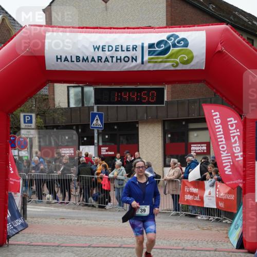 04.05.2025 - 8. Wedeler Halbmarathon Felixshl http://msf.ph/oto/7818838 04.05.2025 11:44:48 Ziel 39, 209 meine-sportfotos.de