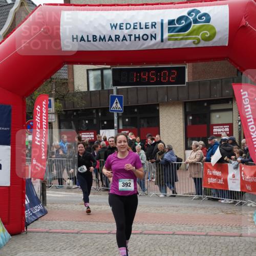 04.05.2025 - 8. Wedeler Halbmarathon Felixshl http://msf.ph/oto/7818853 04.05.2025 11:45:00 Ziel 392, 421, 714 meine-sportfotos.de