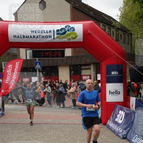 04.05.2025 - 8. Wedeler Halbmarathon Felixshl http://msf.ph/oto/7818880 04.05.2025 11:45:23 Ziel 320, 639 meine-sportfotos.de