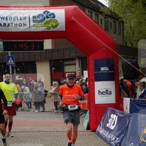 04.05.2025 - 8. Wedeler Halbmarathon Felixshl http://msf.ph/oto/7818896 04.05.2025 11:45:29 Ziel 471, 639, 808, 1120 meine-sportfotos.de
