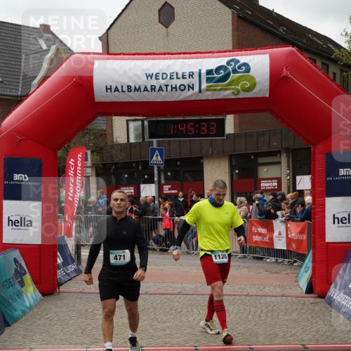 04.05.2025 - 8. Wedeler Halbmarathon Felixshl http://msf.ph/oto/7818902 04.05.2025 11:45:31 Ziel 471, 808, 1120 meine-sportfotos.de
