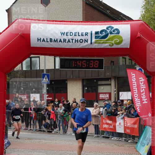 04.05.2025 - 8. Wedeler Halbmarathon Felixshl http://msf.ph/oto/7818909 04.05.2025 11:45:36 Ziel 576, 834 meine-sportfotos.de